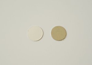 画像1: 裏台紙　銀　２５ｍｍ　１０枚入 (1)